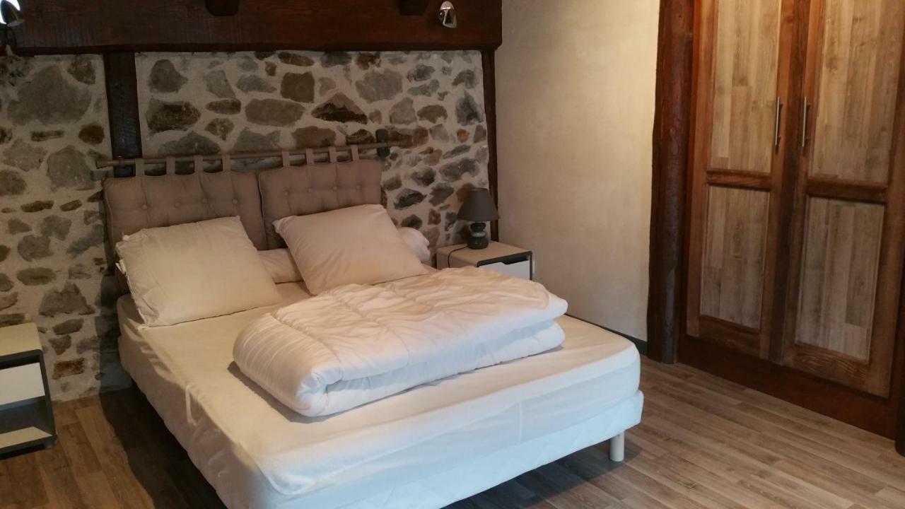 Gite Tres Lumineux Vernines Zewnętrze zdjęcie